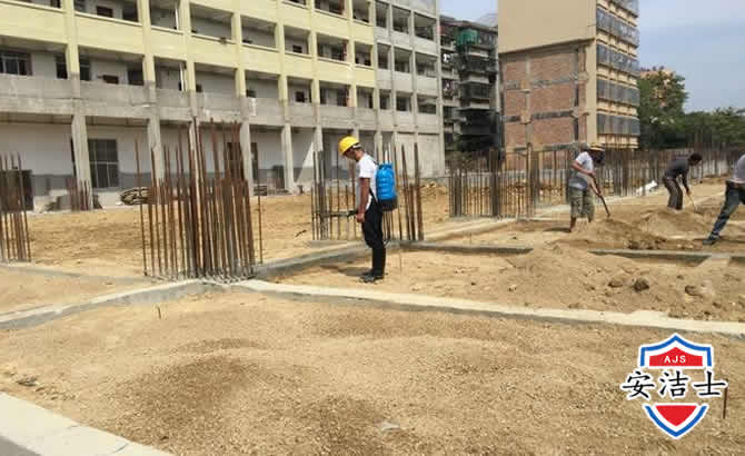 儋州学校机关防治白蚁